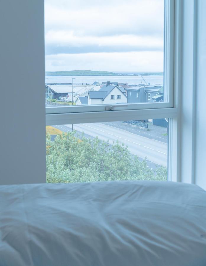 New / Stunning Sea View / Light / 3 Br Apartment Torshavn Luaran gambar