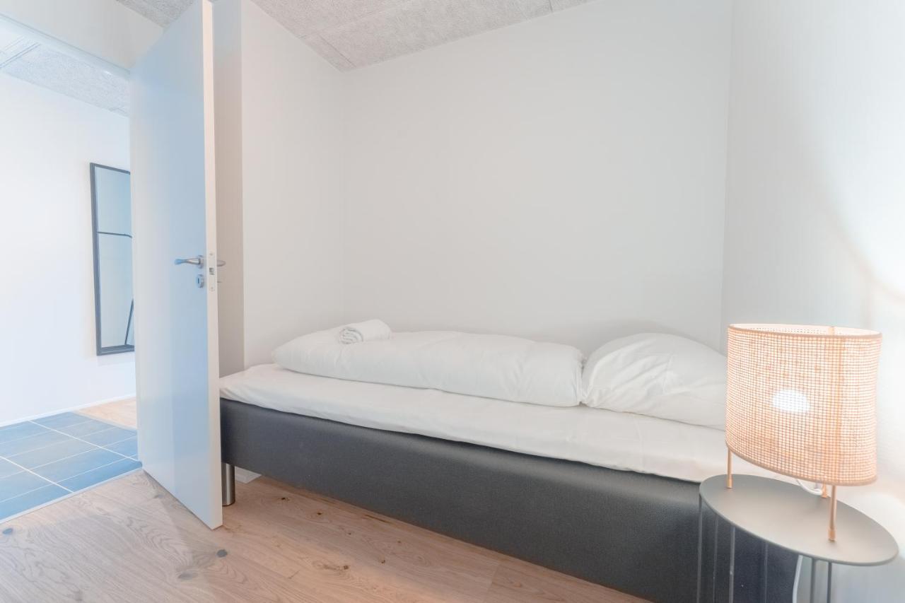 New / Stunning Sea View / Light / 3 Br Apartment Torshavn Luaran gambar